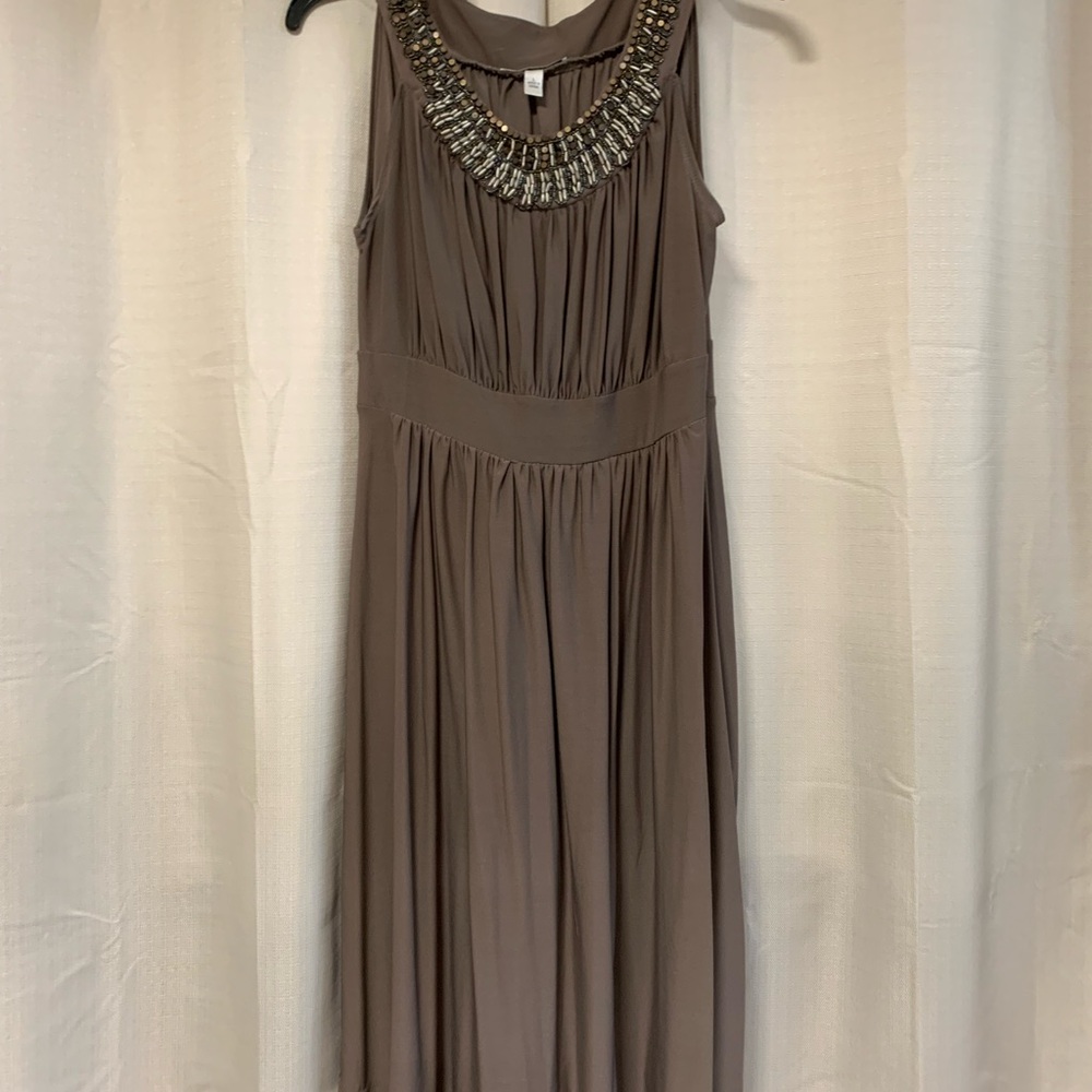 Elegant Taupe Sleeveless Dress